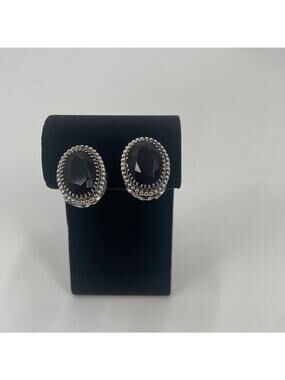 Vintage Whiting & Davis Oval Black Onyx clip on earrings